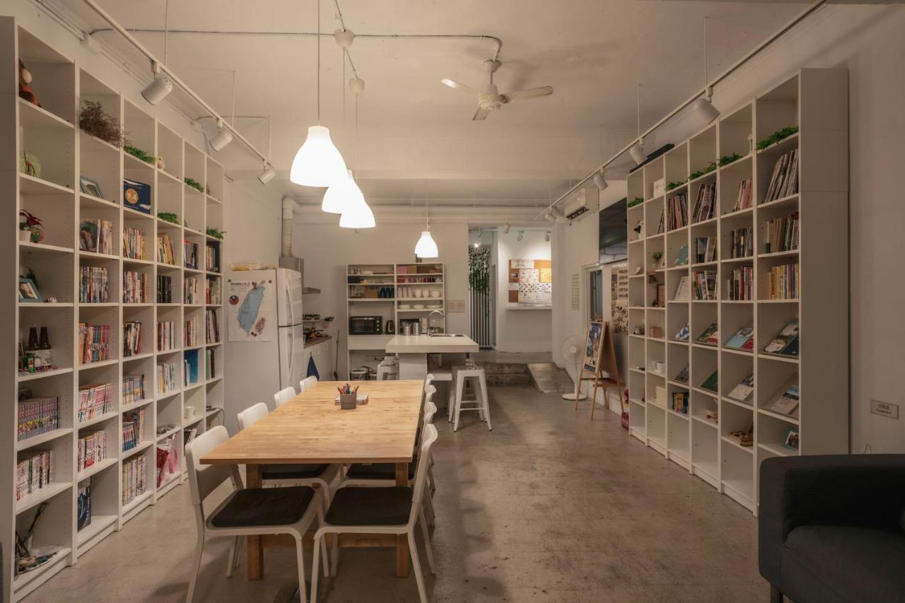Ruifang Yi Hostel New Taipei City Exterior photo
